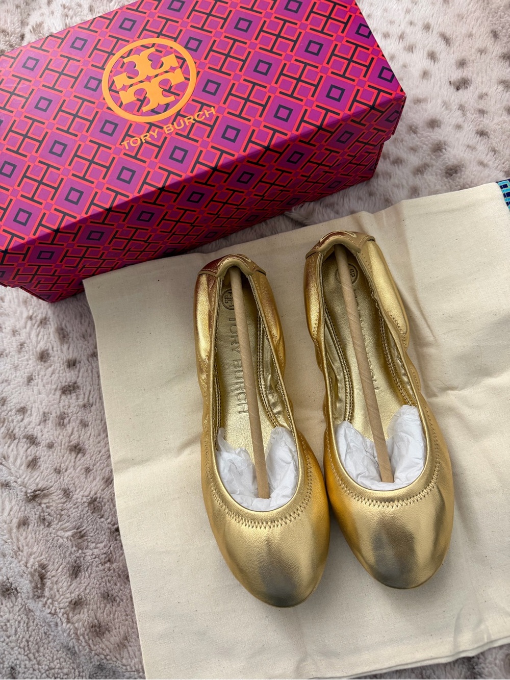 Tory Burch Eddie Ballet Flats in Metallic Gold Size 6